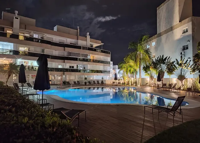 Aconchegante Apto Em Jurere Com Vista Para Piscina